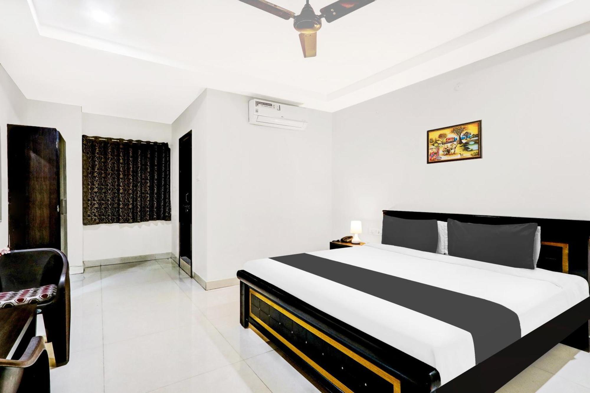 Super Townhouse Daba Garden Road Otel Visakhapatnam Dış mekan fotoğraf