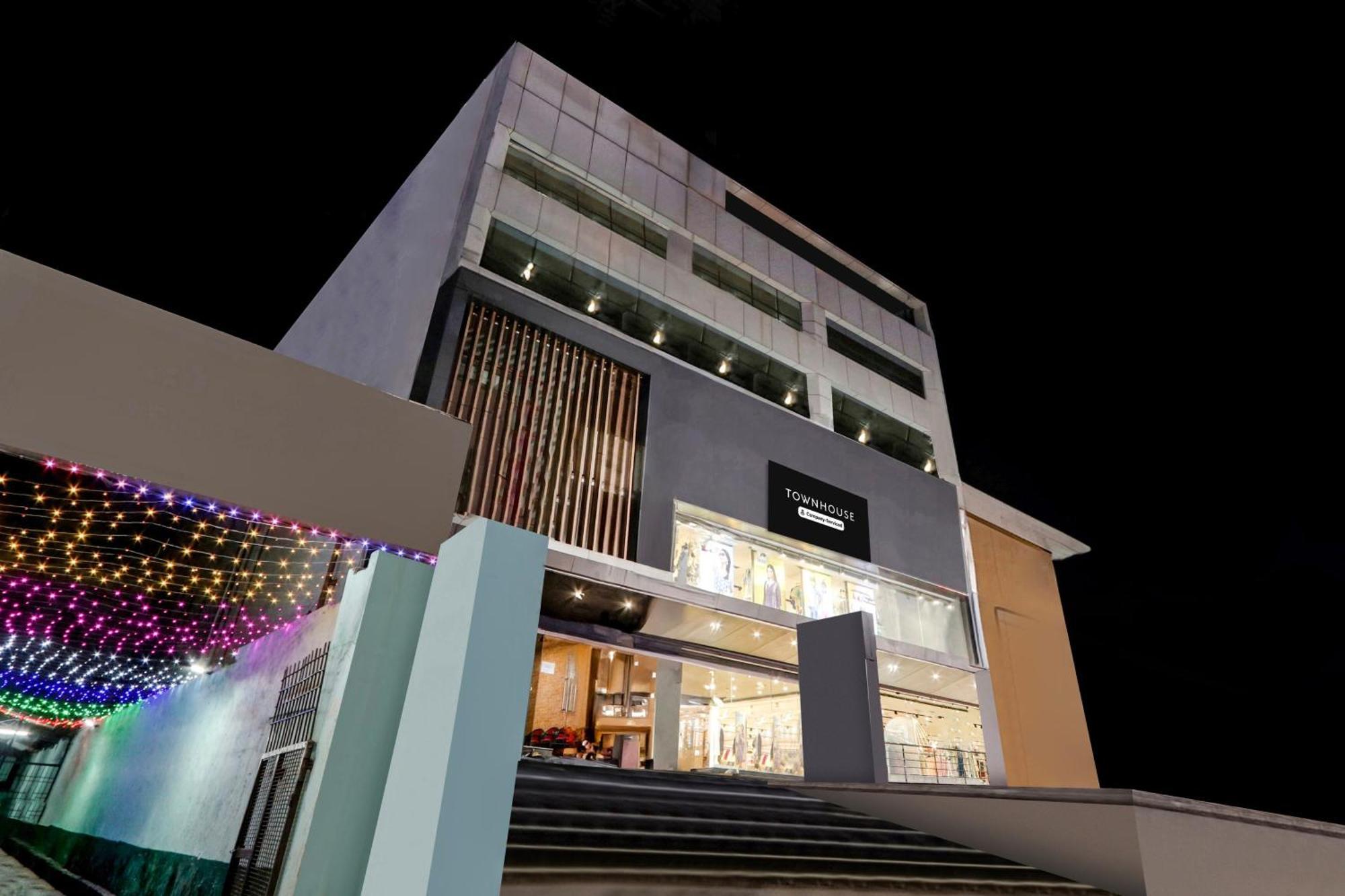 Super Townhouse Daba Garden Road Otel Visakhapatnam Dış mekan fotoğraf